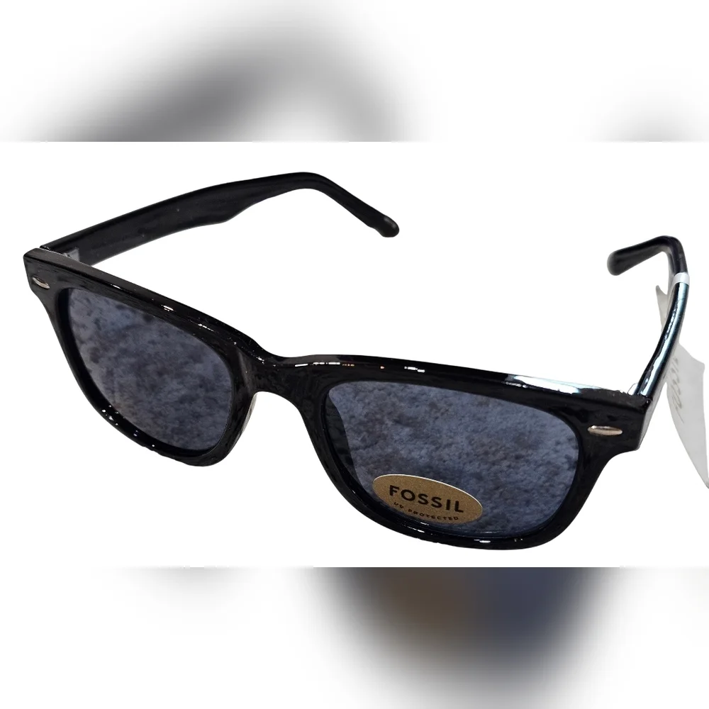 Fossil Women's Black Gloss Wayfarer Sunglasses. New! - Picture 2 of 6